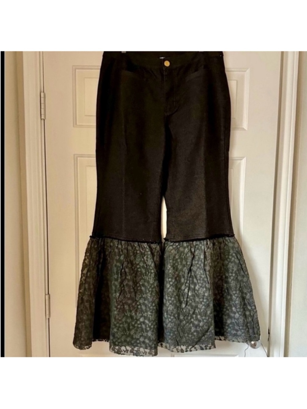A Rare Bird Black Flared Lace-Hem Pants Jeans Overlay S/M Fit L 12 14